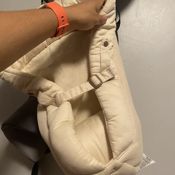 Ergobaby Performance Collection Baby  And Easy Snug Inf - Picture 2 of 3